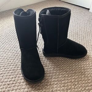 Boo Roo woman’s black boots